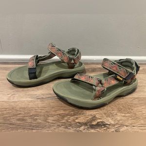 Teva Hurricane XLT 2 Trail Hiking Water Sport Sandals Olive Shoes Kids Size 12